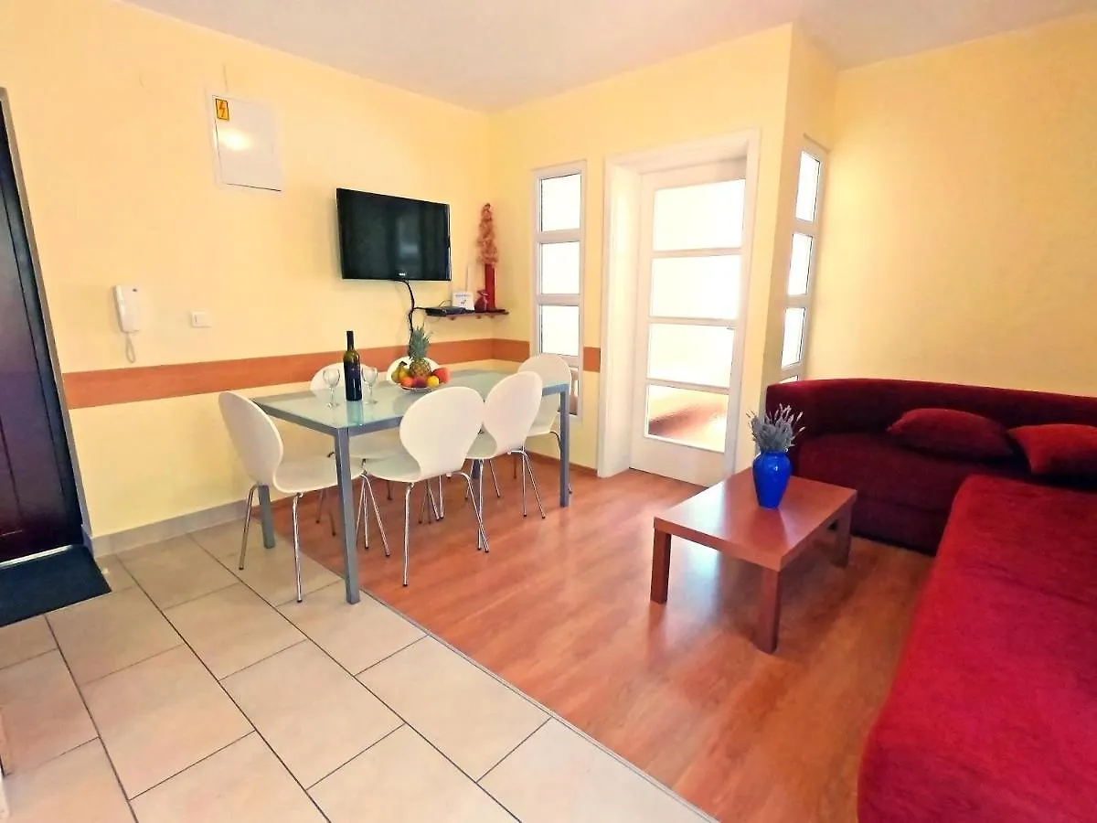 Apartments Solaris - With Private Parking Sveti Filip i Jakov 0*,  Kroatië