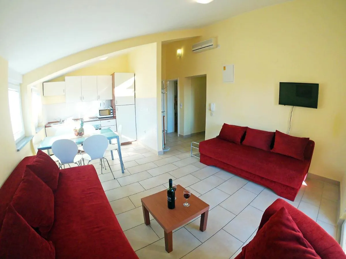 Apartments Solaris - With Private Parking Sveti Filip i Jakov