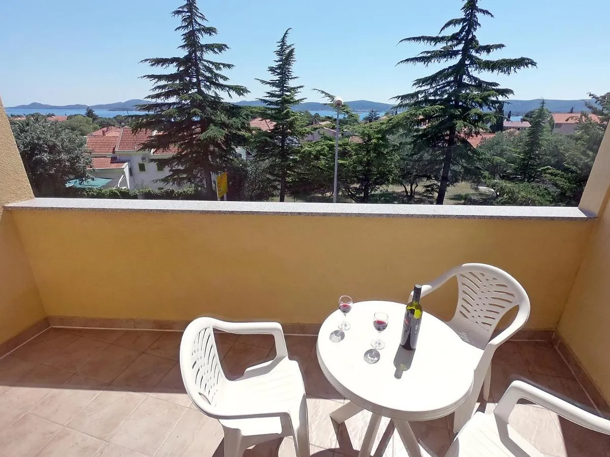 Apartments Solaris - With Private Parking Sveti Filip i Jakov