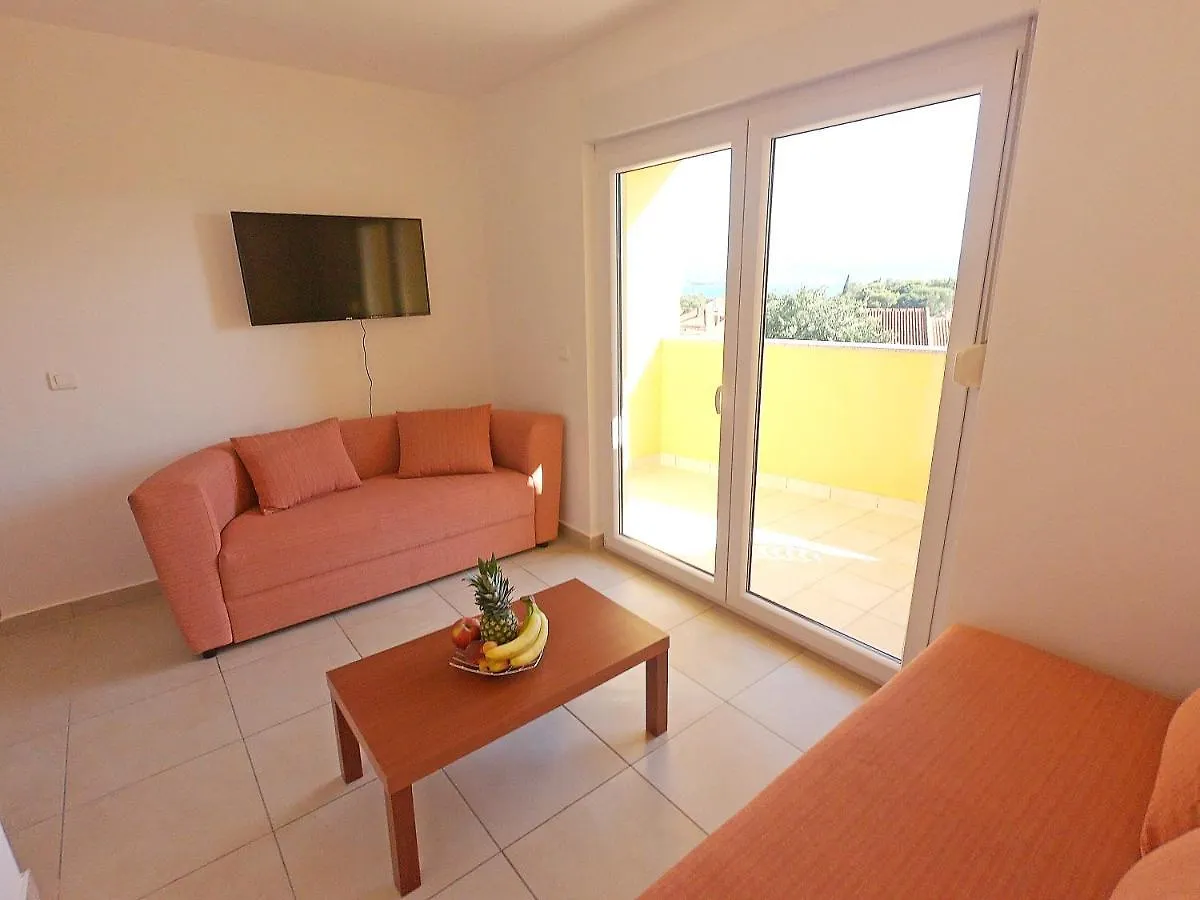 Apartments Solaris - With Private Parking Sveti Filip i Jakov