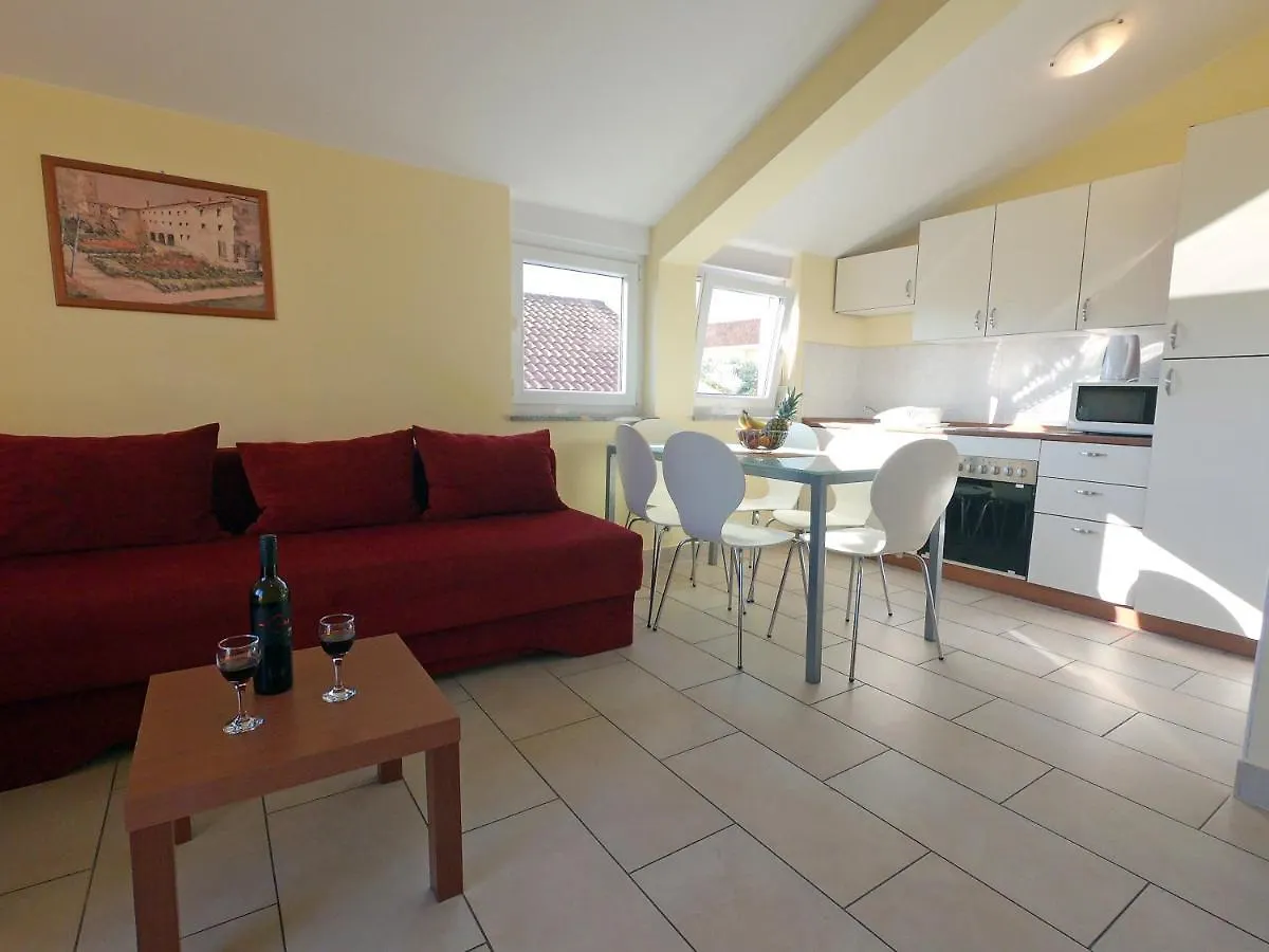 Apartments Solaris - With Private Parking Sveti Filip i Jakov