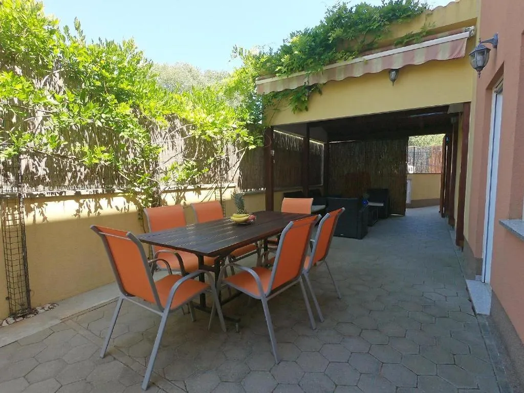 Apartments Solaris - With Private Parking Sveti Filip i Jakov