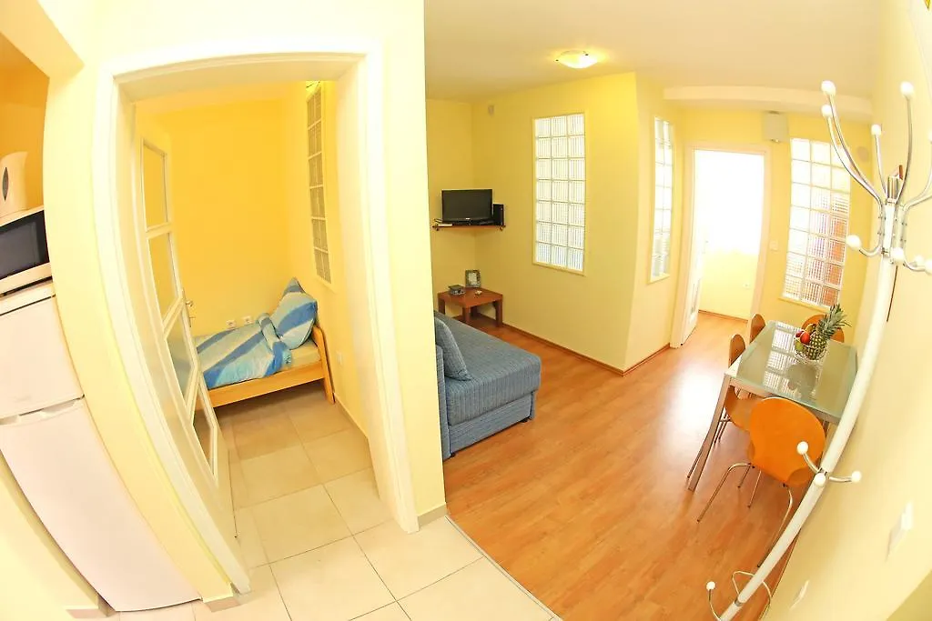 Apartments Solaris - With Private Parking Sveti Filip i Jakov Kroatië
