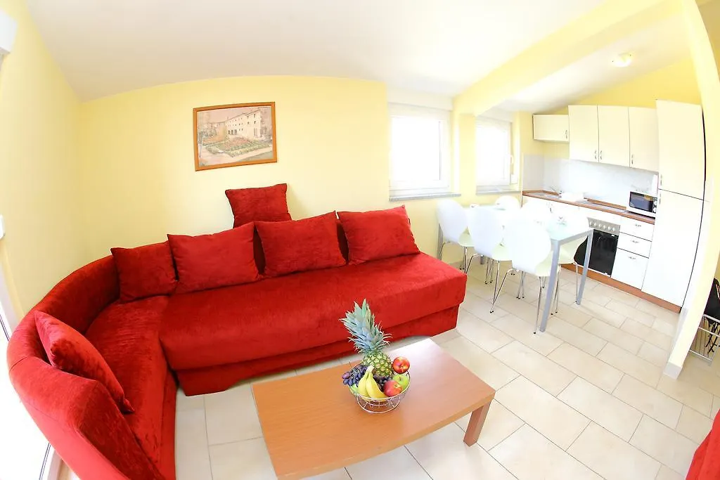 Apartments Solaris - With Private Parking Sveti Filip i Jakov