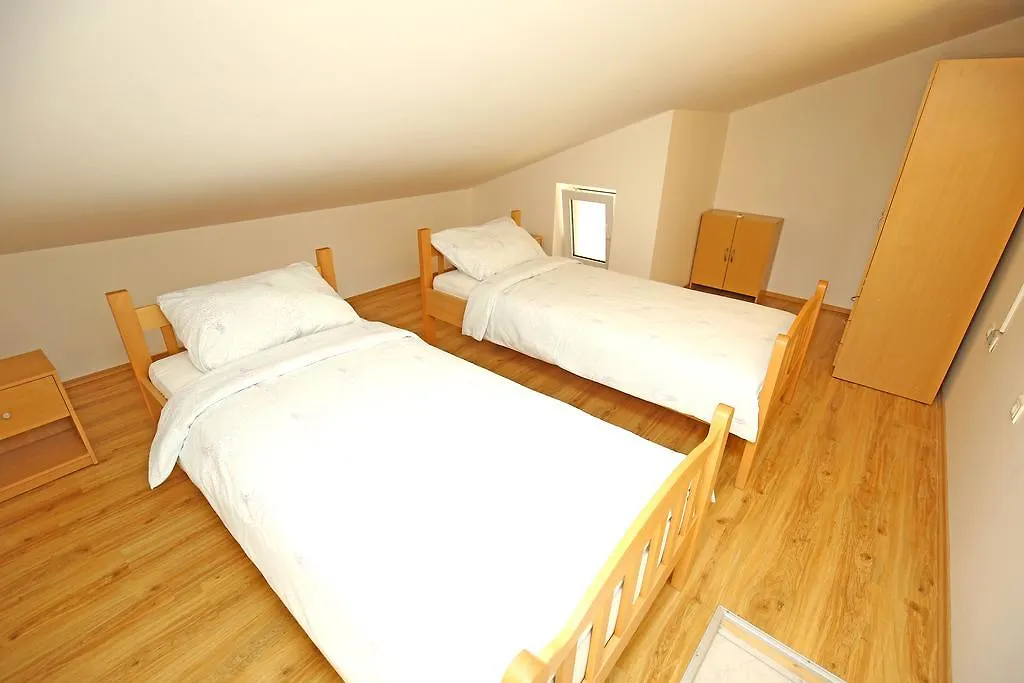 Apartments Solaris - With Private Parking Sveti Filip i Jakov